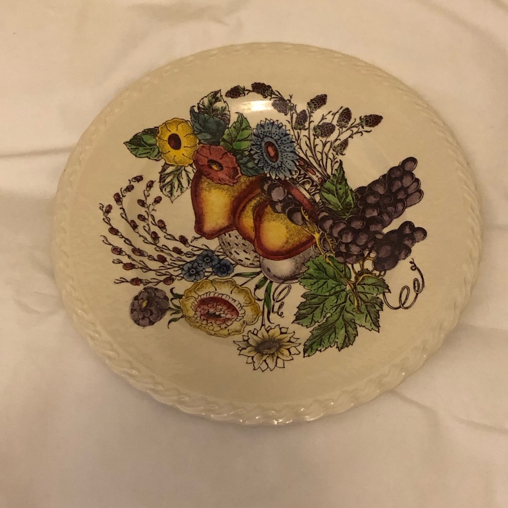 Vernon Kilns Vintage Fruit Floral Dinner Plate Yellow, Green, Purple Accents #1
